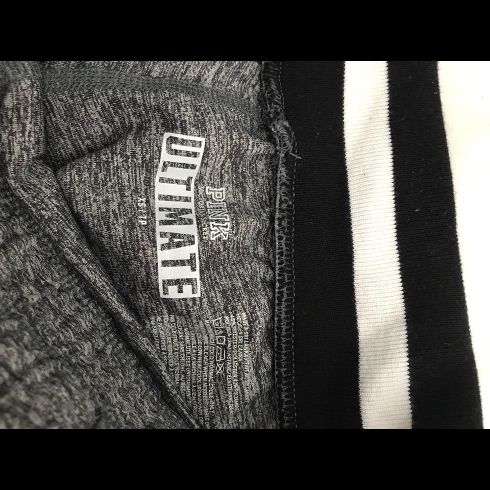 Marble Victoria’s Secret Leggings - Picture 3 of 5